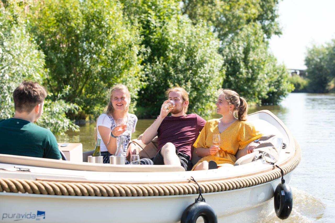 Chalet luxe - vakantiepark de Schreiershoek Dokkum Buitenkant foto