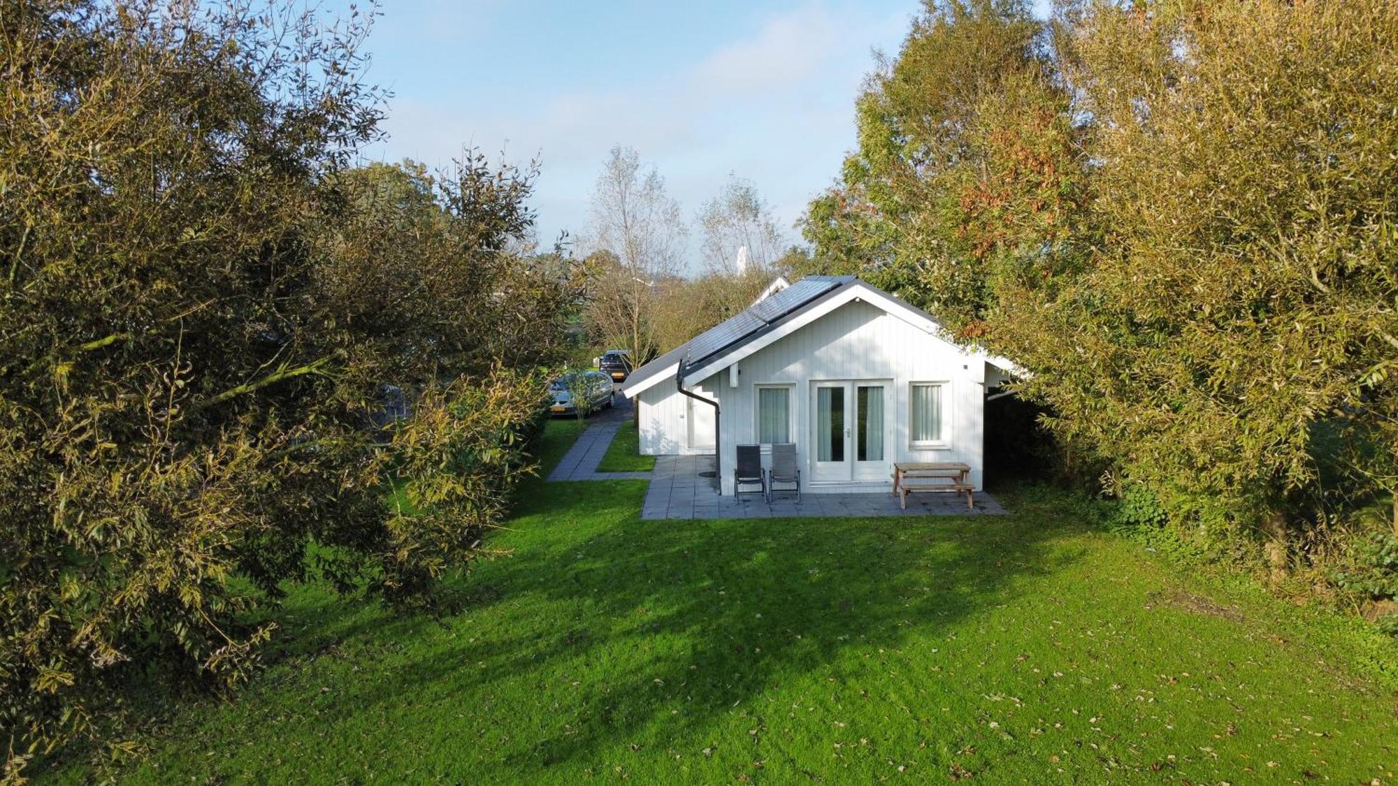 Chalet luxe - vakantiepark de Schreiershoek Dokkum Buitenkant foto